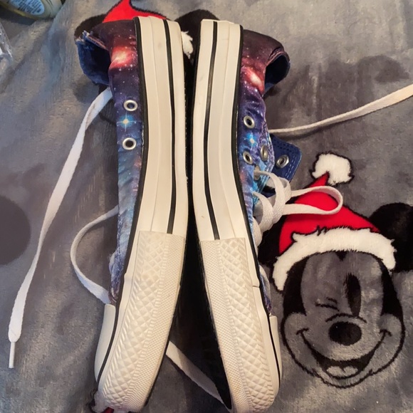 Gentle Worn All Star Converse - Picture 2 of 3